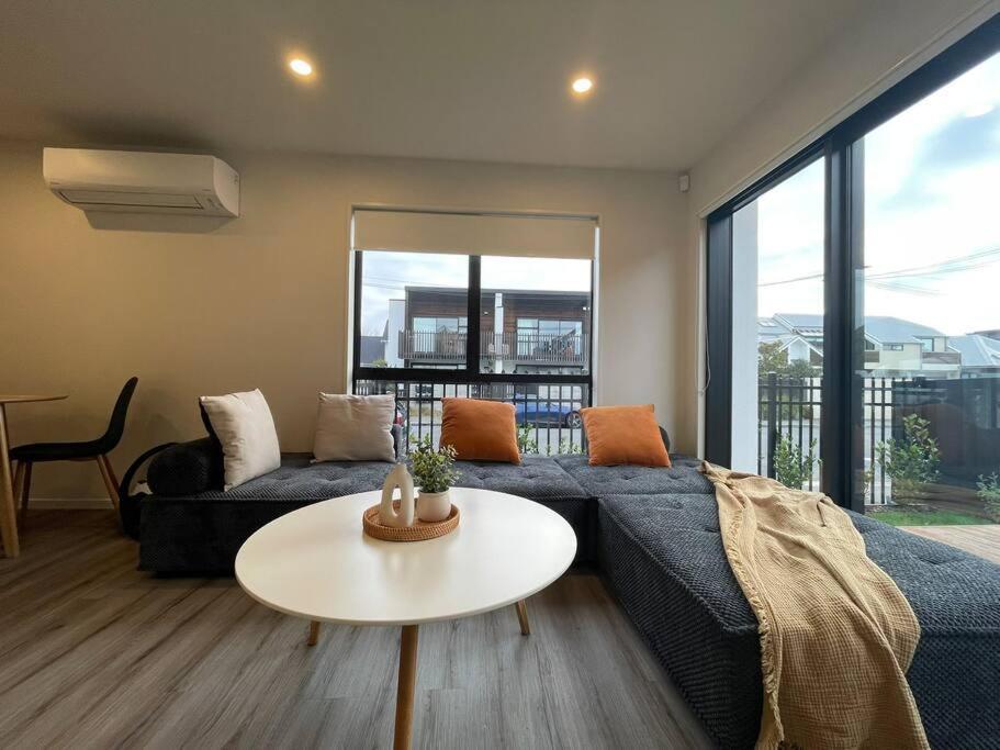 כרייסטצ'רץ' Cbd Luxury Parkside Living 2 Bedroom With Parking מראה חיצוני תמונה
