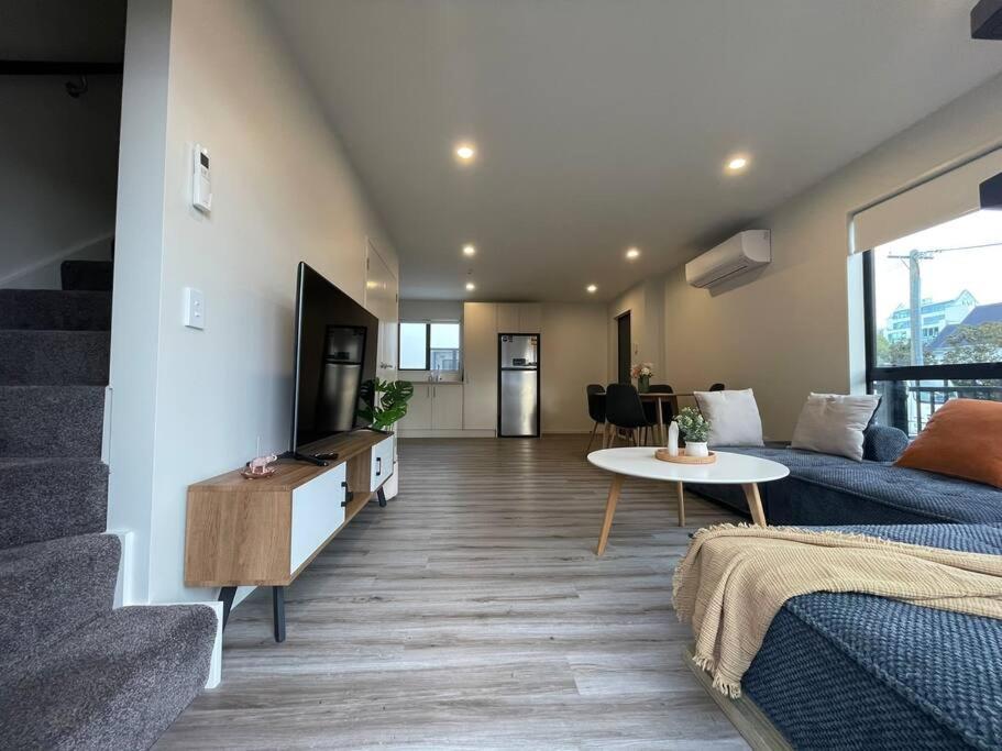כרייסטצ'רץ' Cbd Luxury Parkside Living 2 Bedroom With Parking מראה חיצוני תמונה